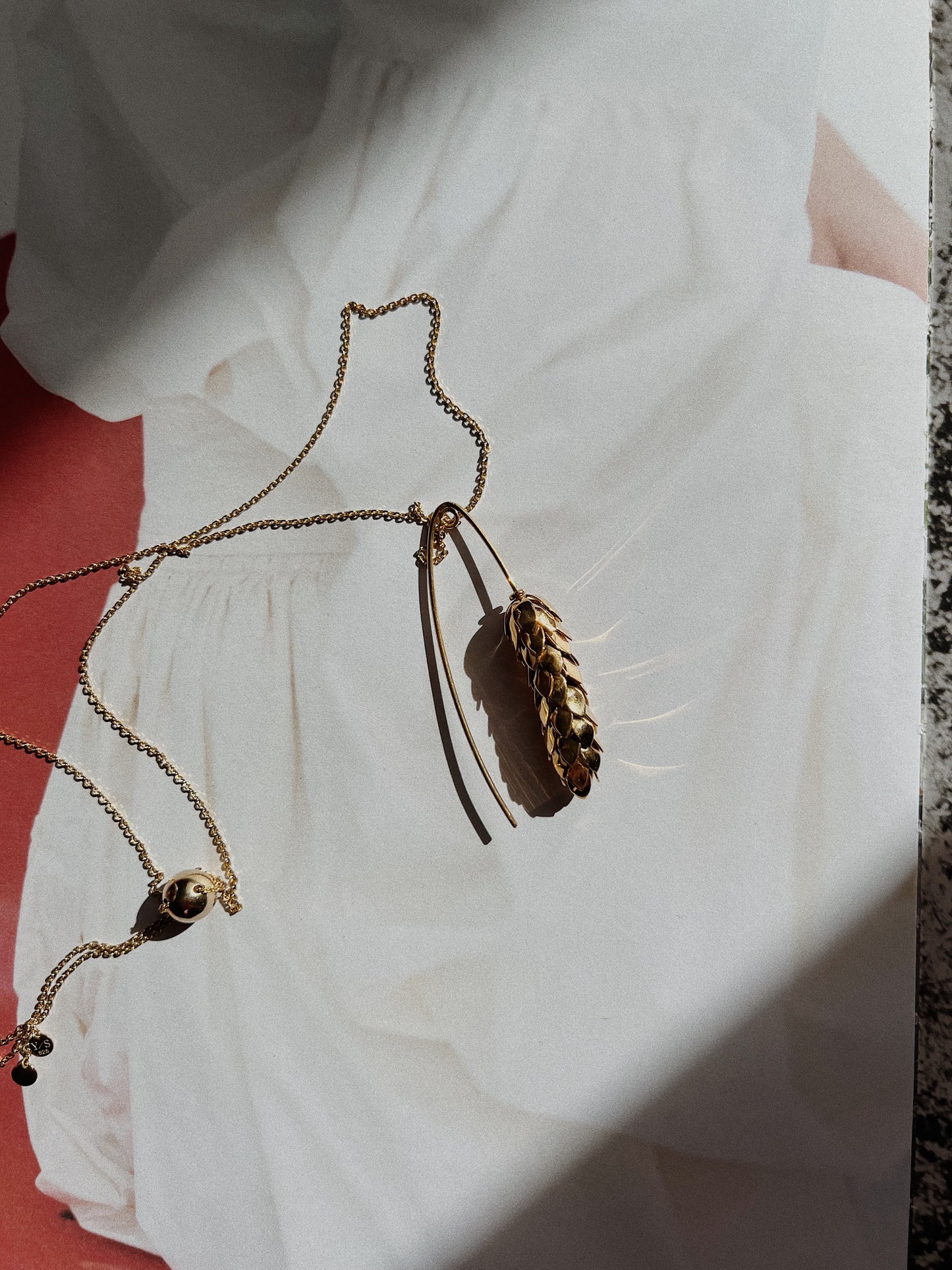Kolosinnia pendant